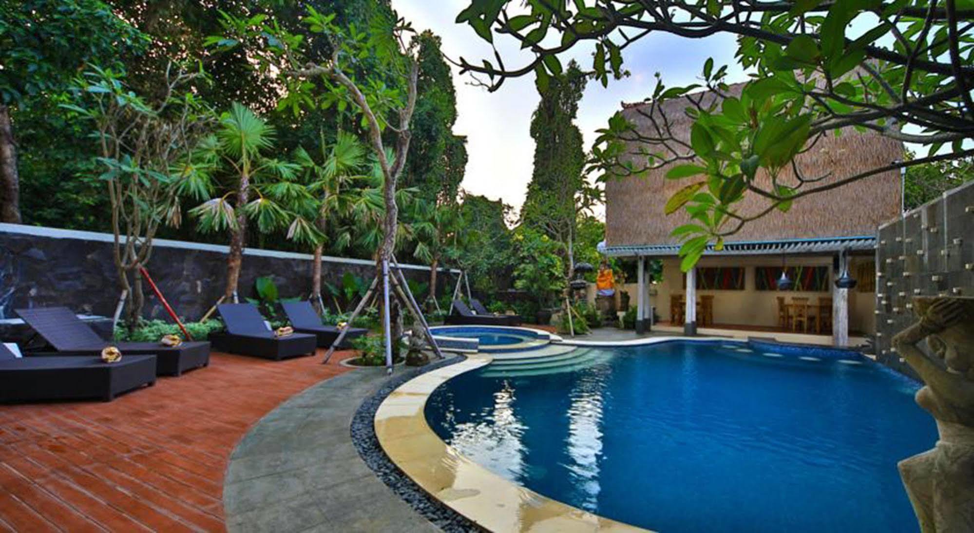 Adma Umalas Seminyak Buitenkant foto
